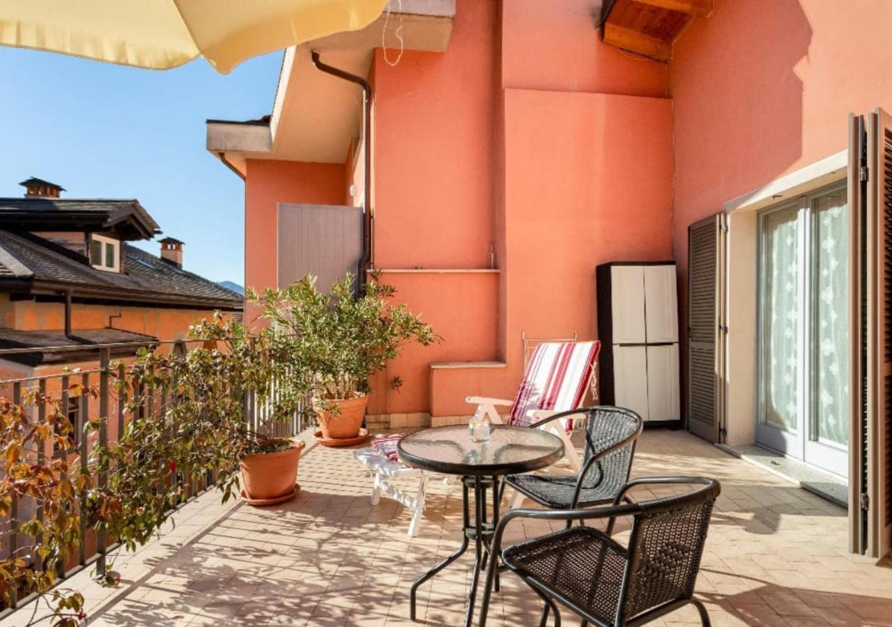 Residenze Blue Lake أومغنا المظهر الخارجي الصورة