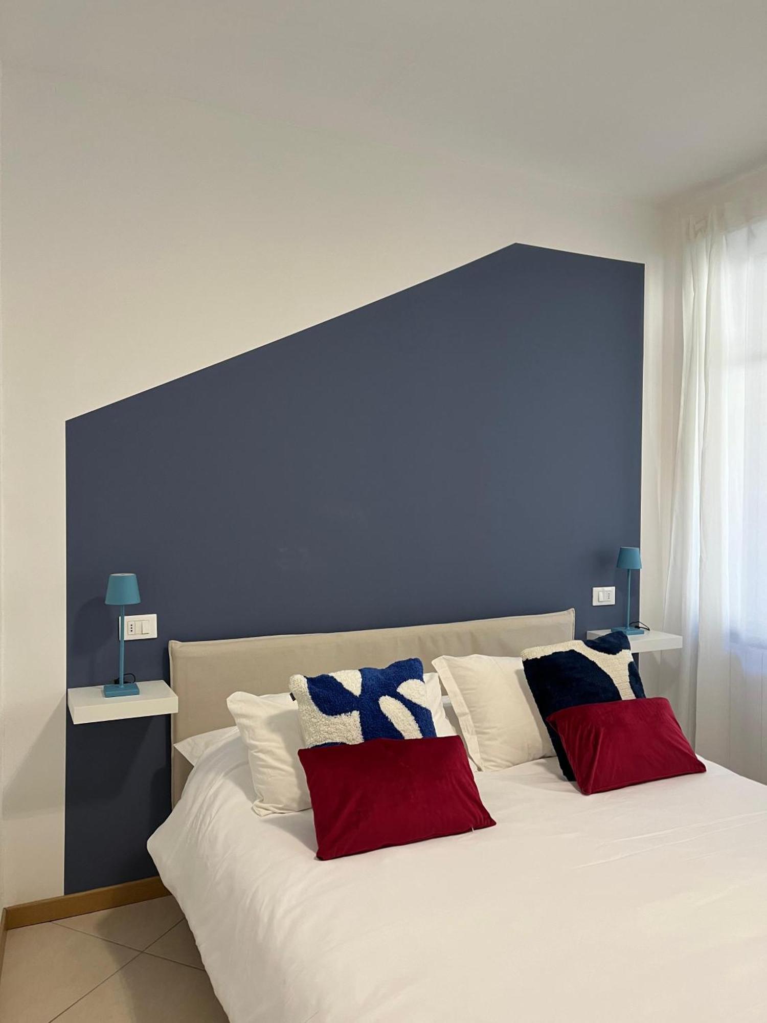 Residenze Blue Lake أومغنا المظهر الخارجي الصورة